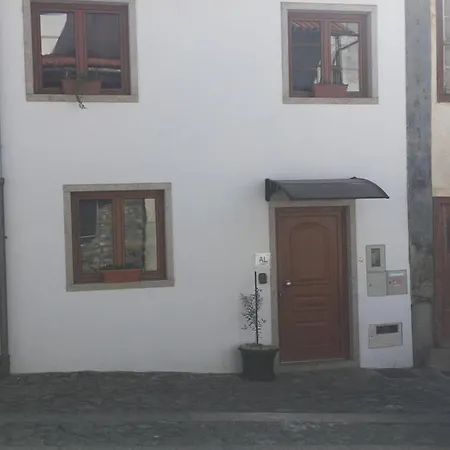 Casa Do Castelo I Bragança